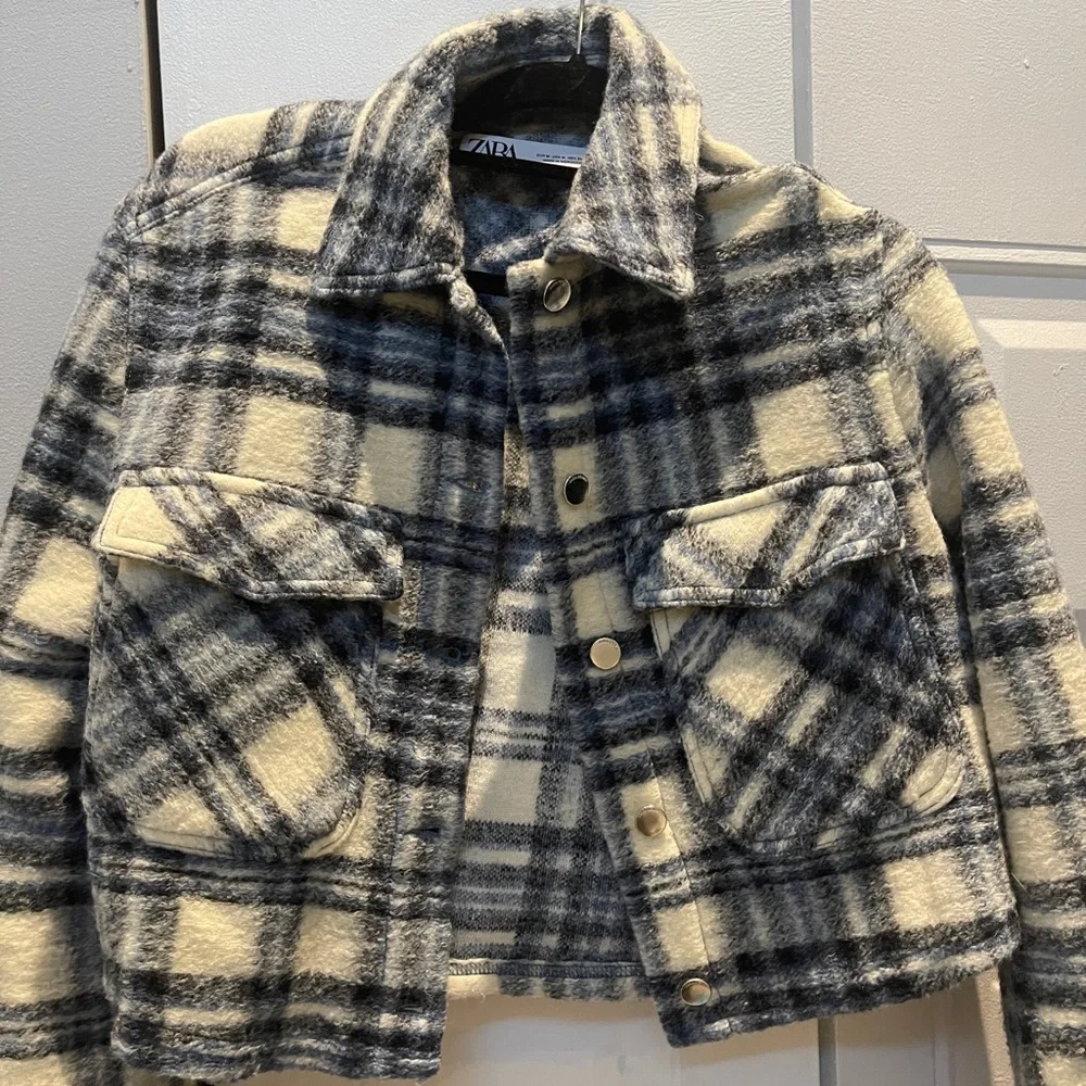 Zara Shacket - Picture 1 of 3